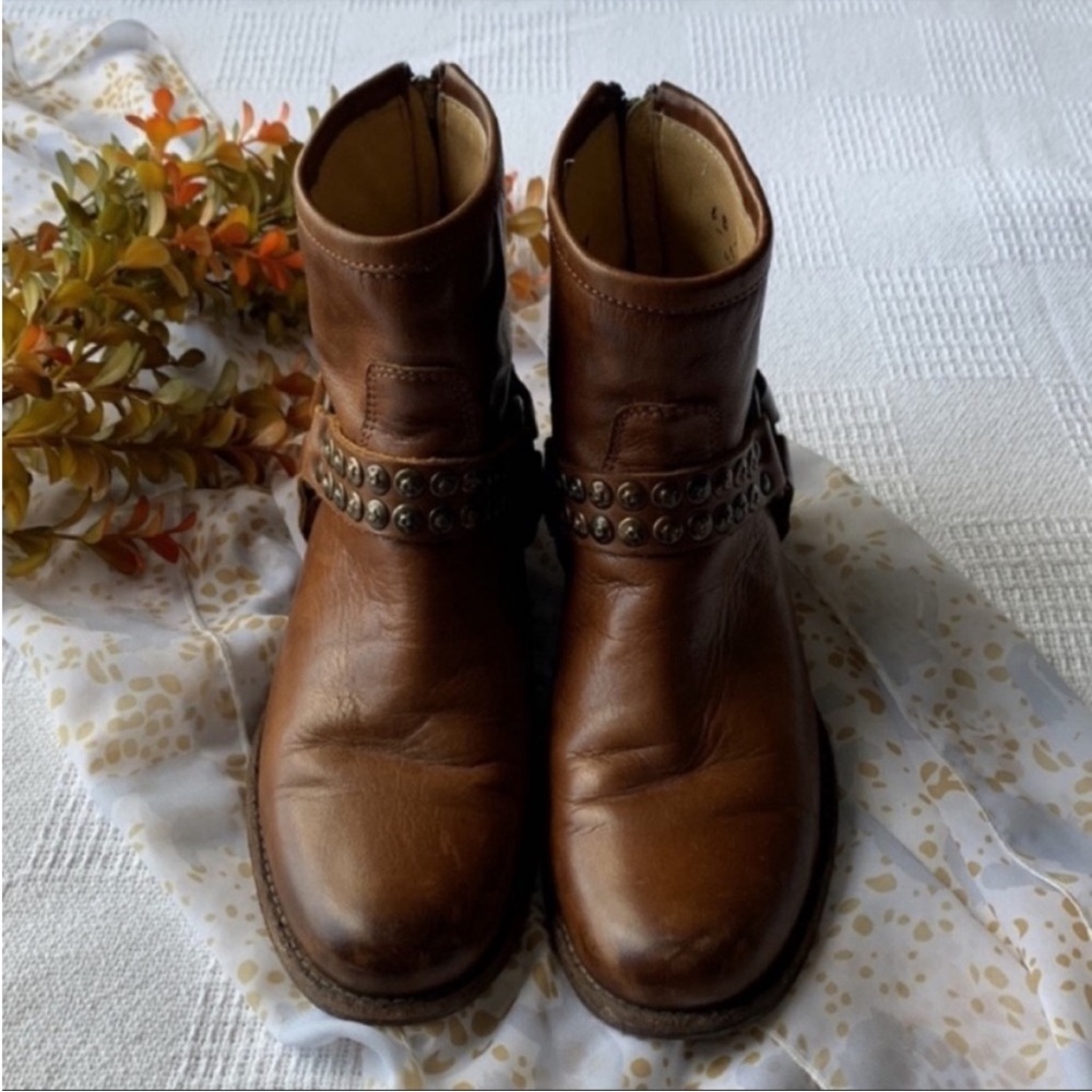 Frye Women’s Philip Studded Harness Boots brown 
size 6 - Picture 10 of 10